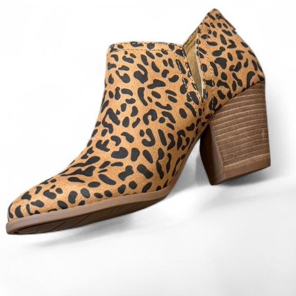 Leopard Print Booties‎